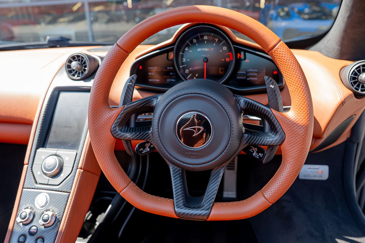 MCLAREN 675LT SPIDER V8 SSG