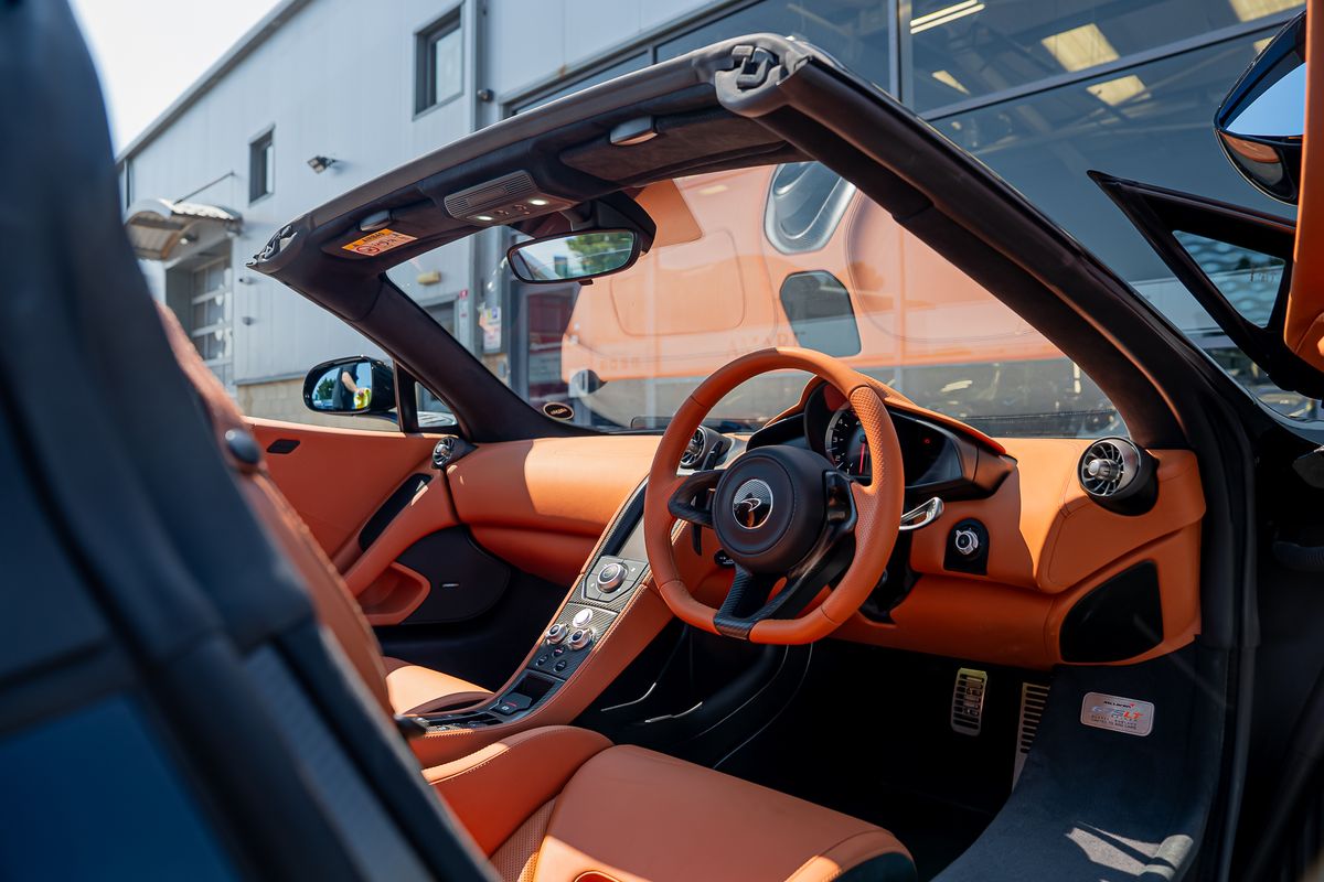 MCLAREN 675LT SPIDER V8 SSG