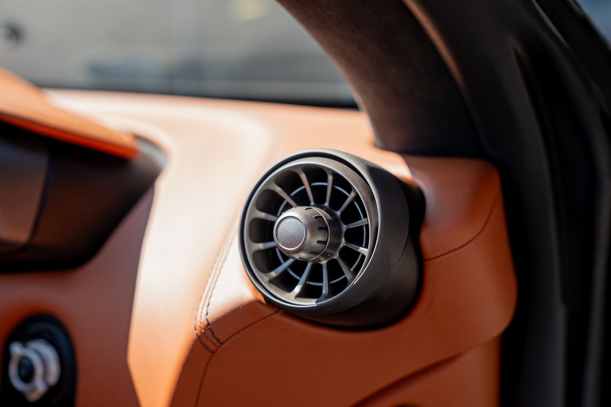 MCLAREN 675LT SPIDER V8 SSG