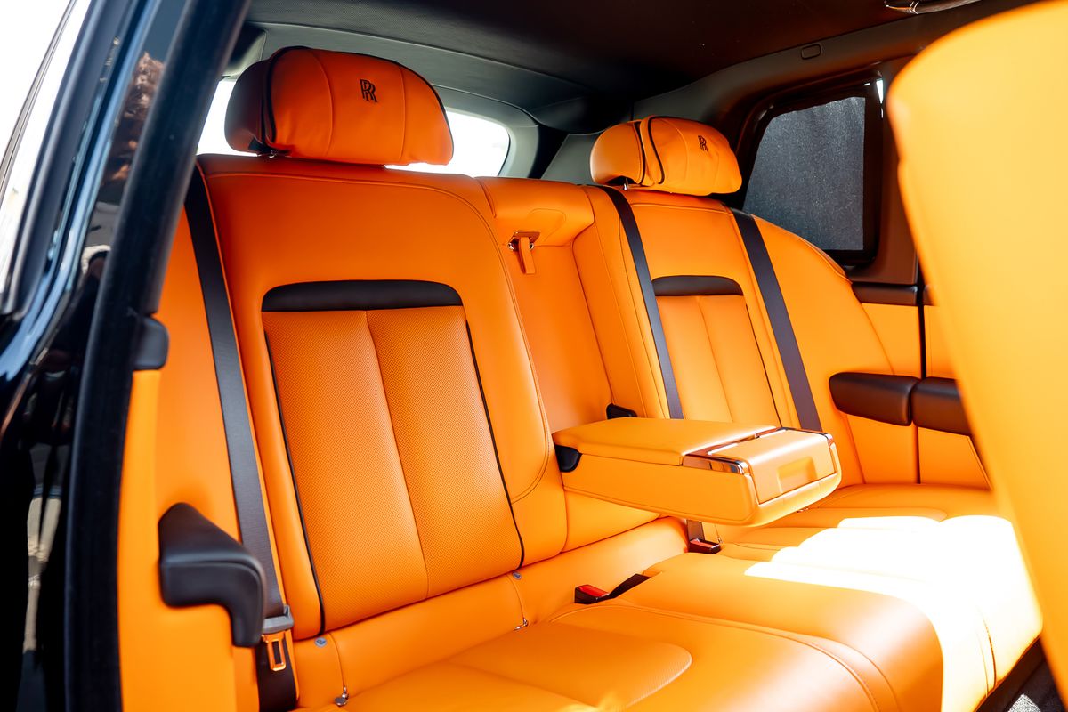 ROLLS ROYCE CULLINAN V12 V12