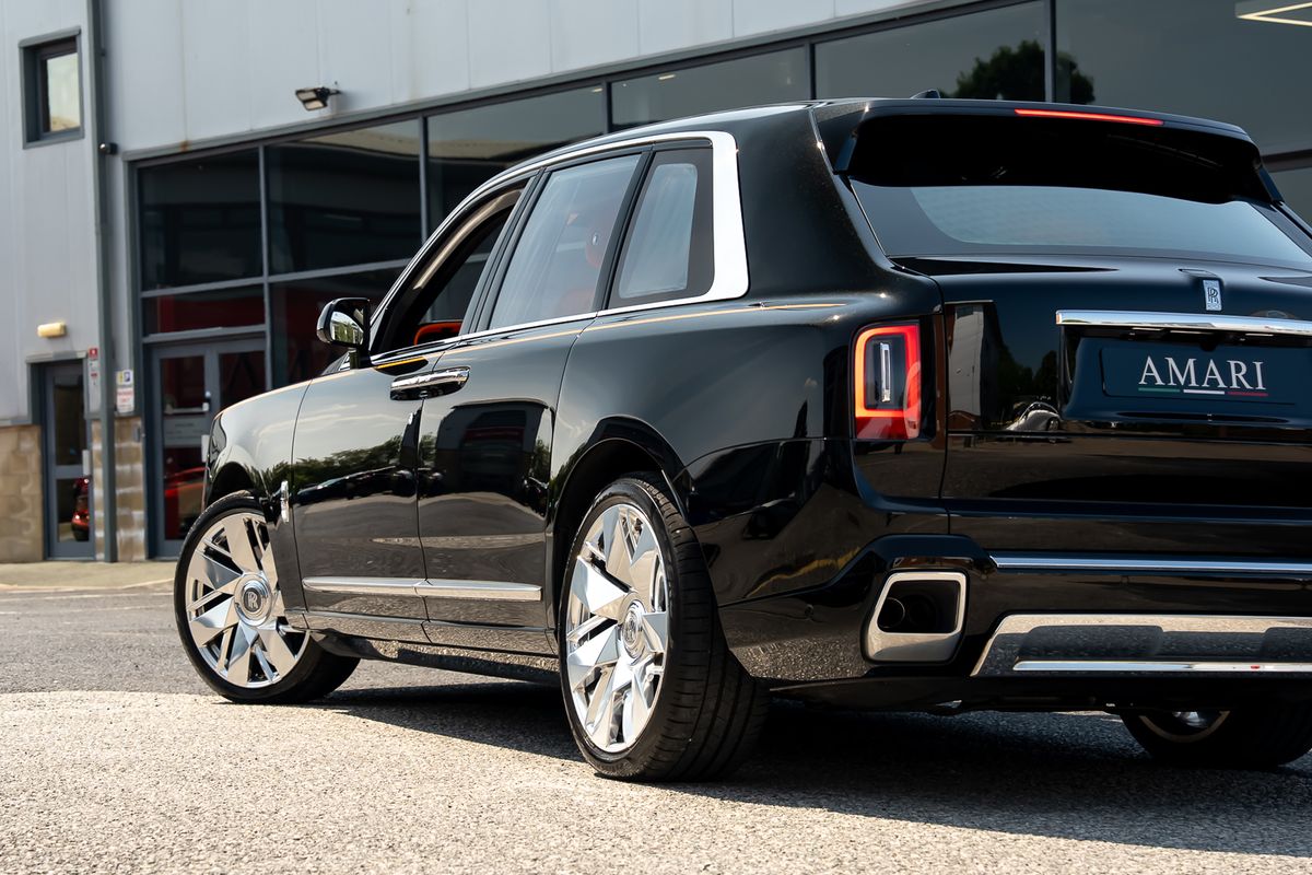 ROLLS ROYCE CULLINAN V12 V12