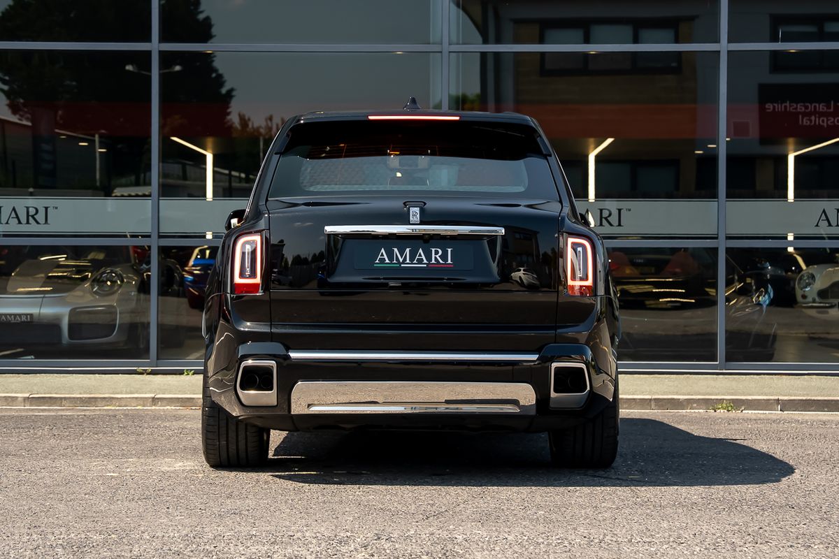ROLLS ROYCE CULLINAN V12 V12