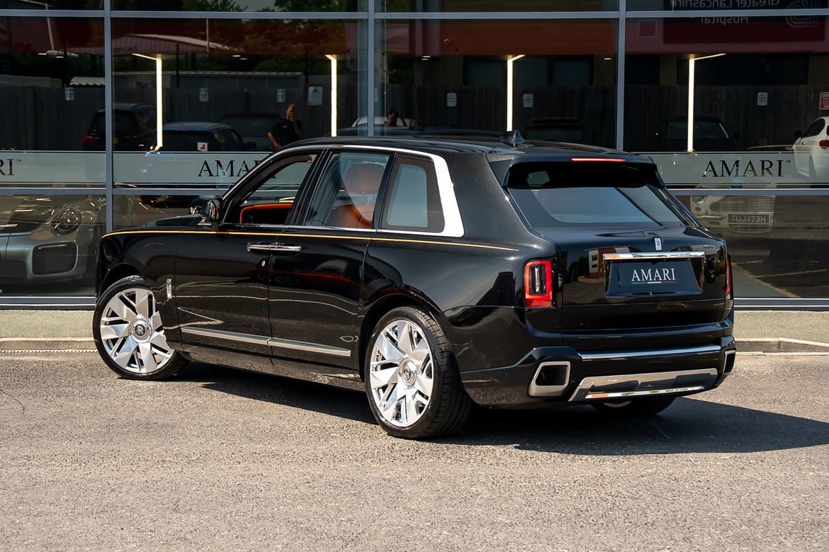 ROLLS ROYCE CULLINAN V12 V12