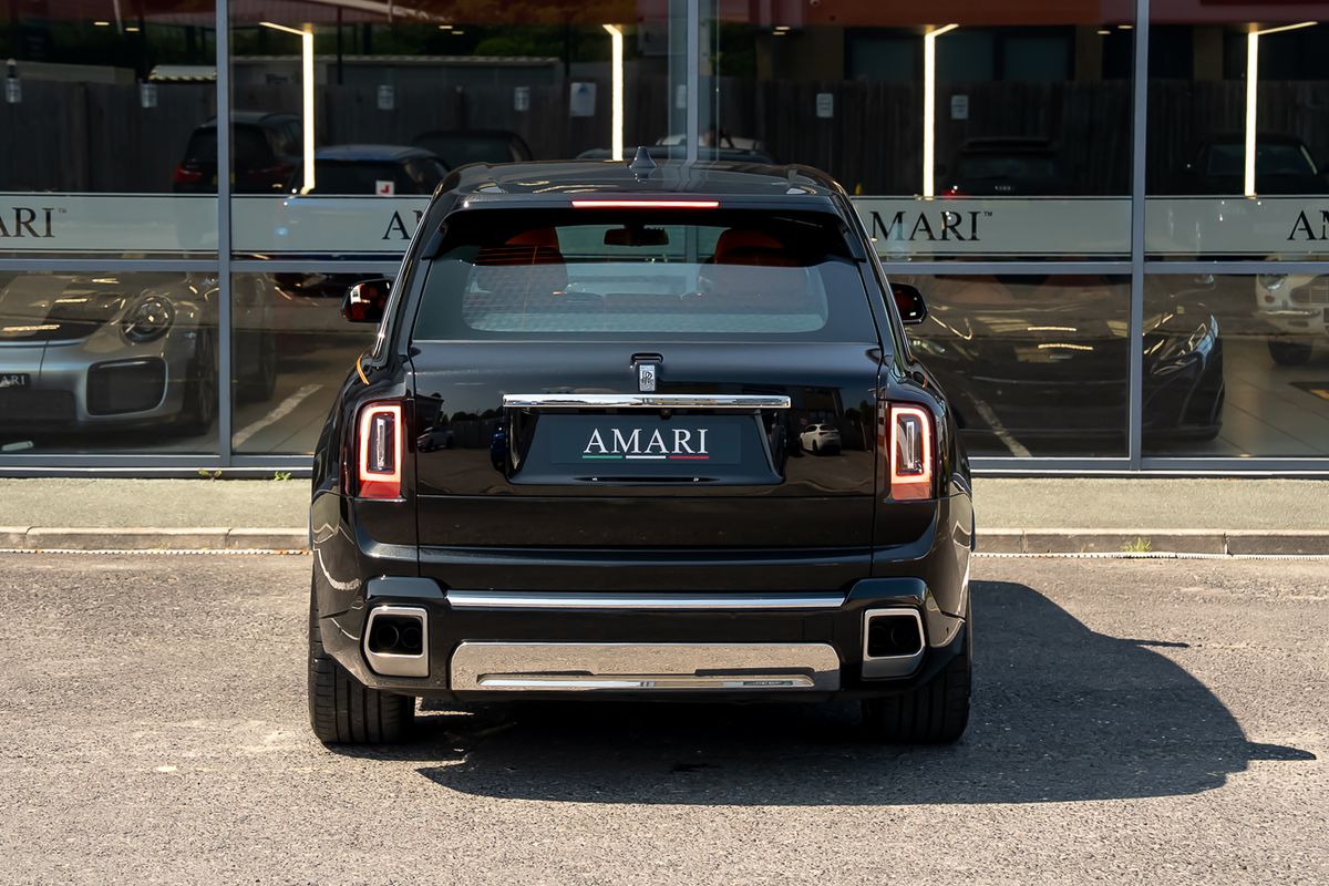 ROLLS ROYCE CULLINAN V12 V12