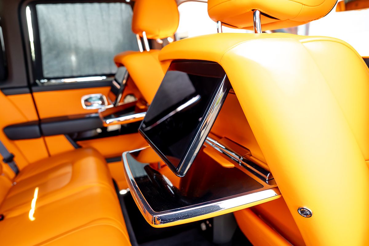 ROLLS ROYCE CULLINAN V12 V12