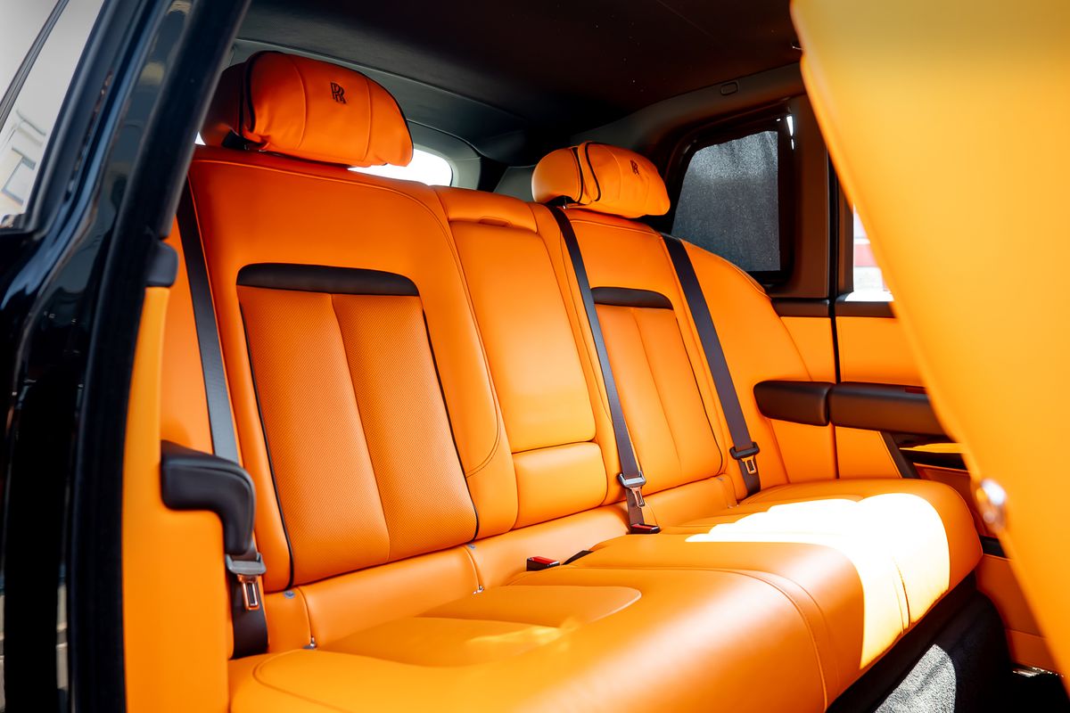 ROLLS ROYCE CULLINAN V12 V12