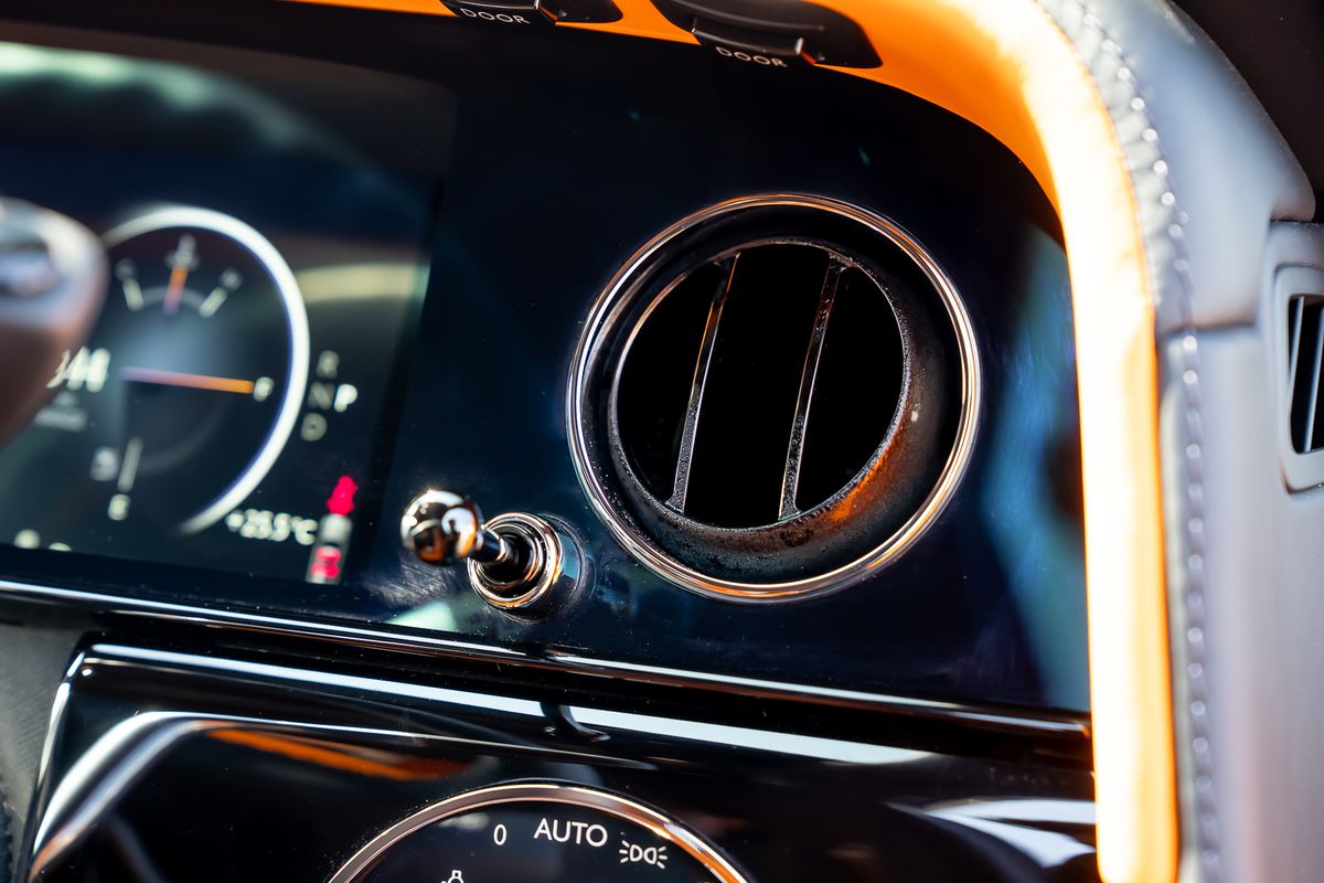 ROLLS ROYCE CULLINAN V12 V12
