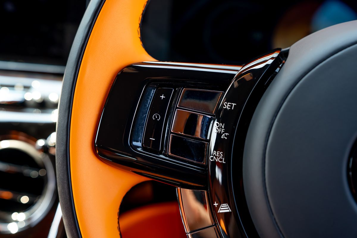 ROLLS ROYCE CULLINAN V12 V12