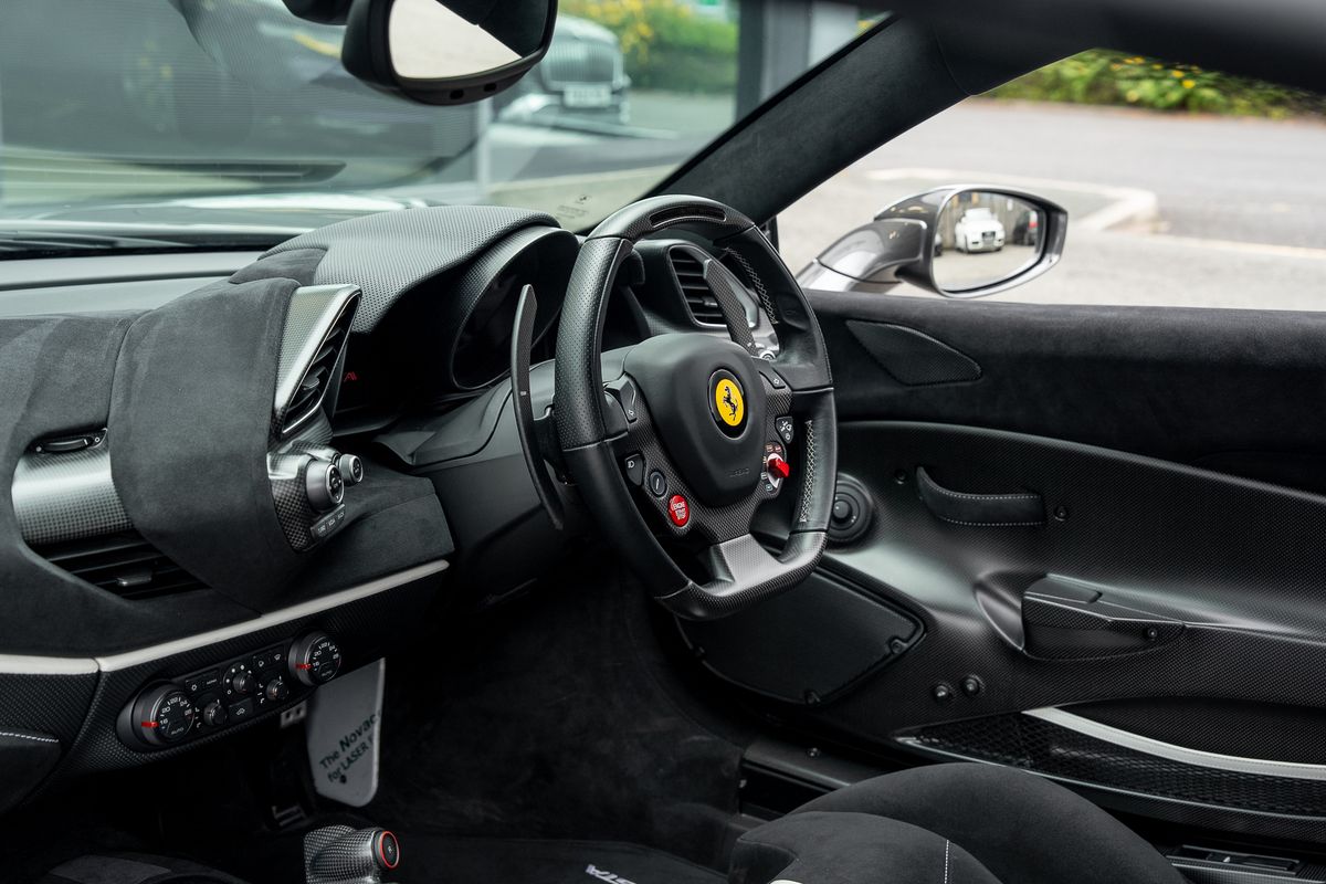 FERRARI 488 PISTA COUPE 3.9 VS 2DR SEMI AUTO