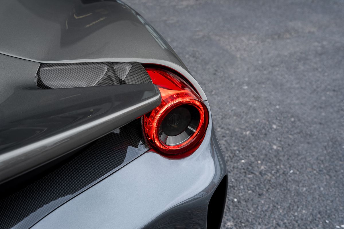 FERRARI 488 PISTA COUPE 3.9 VS 2DR SEMI AUTO