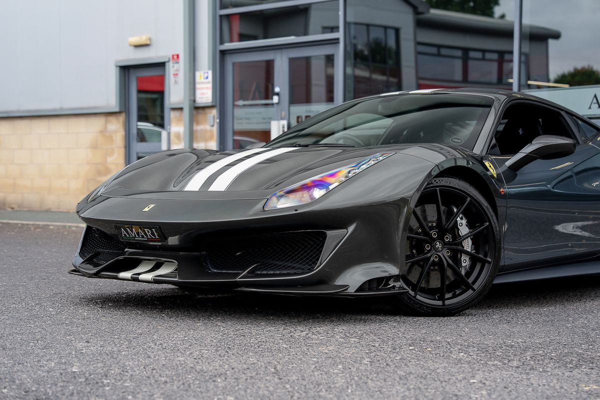FERRARI 488 PISTA COUPE 3.9 VS 2DR SEMI AUTO