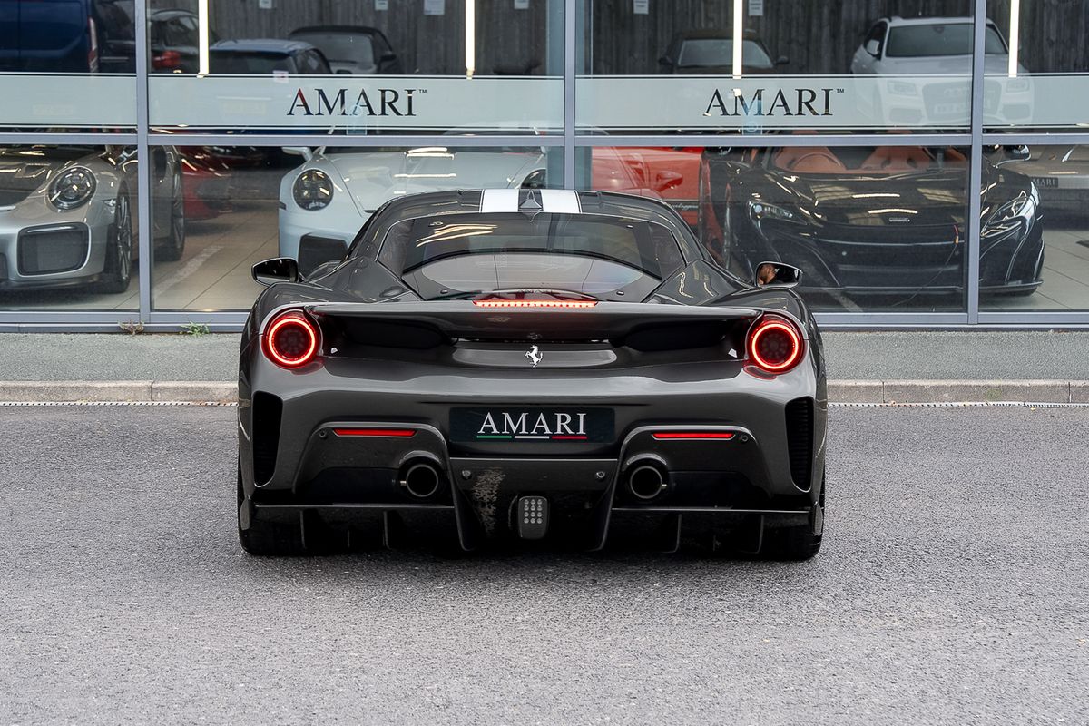 FERRARI 488 PISTA COUPE 3.9 VS 2DR SEMI AUTO
