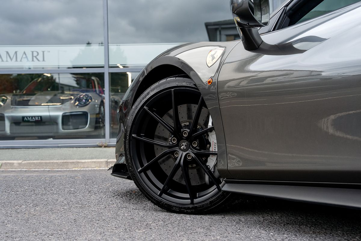 FERRARI 488 PISTA COUPE 3.9 VS 2DR SEMI AUTO
