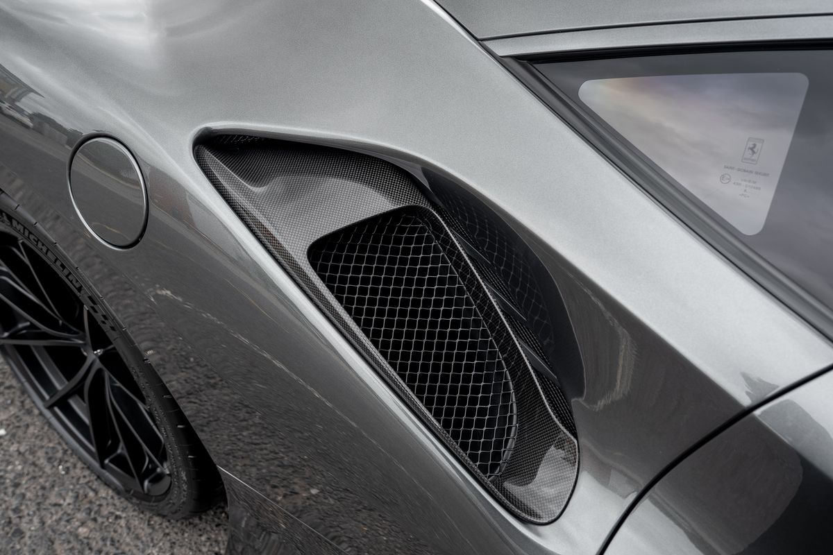 FERRARI 488 PISTA COUPE 3.9 VS 2DR SEMI AUTO