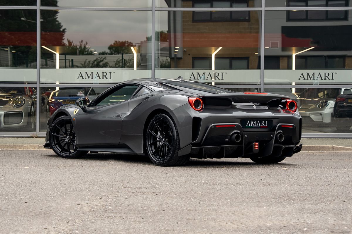 FERRARI 488 PISTA COUPE 3.9 VS 2DR SEMI AUTO