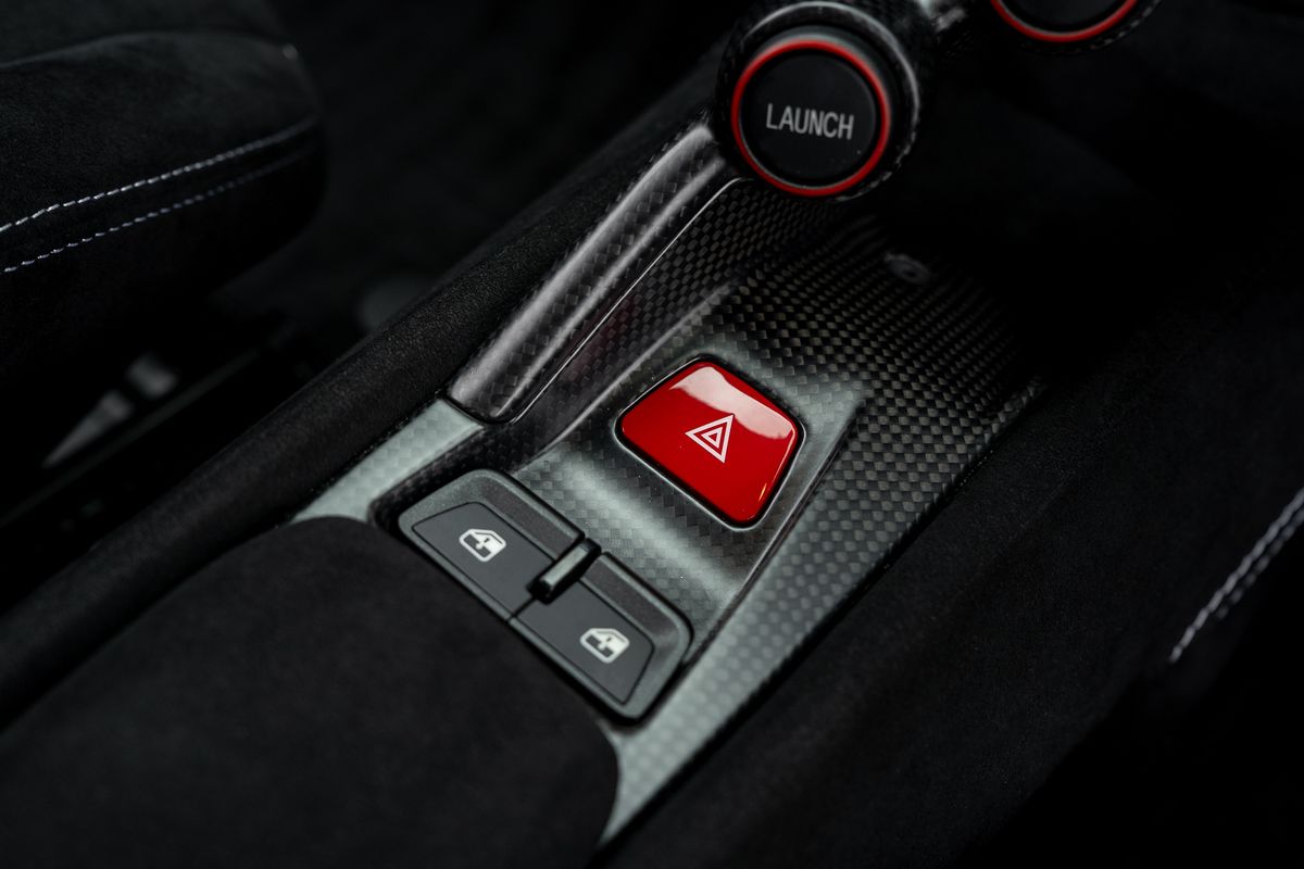FERRARI 488 PISTA COUPE 3.9 VS 2DR SEMI AUTO