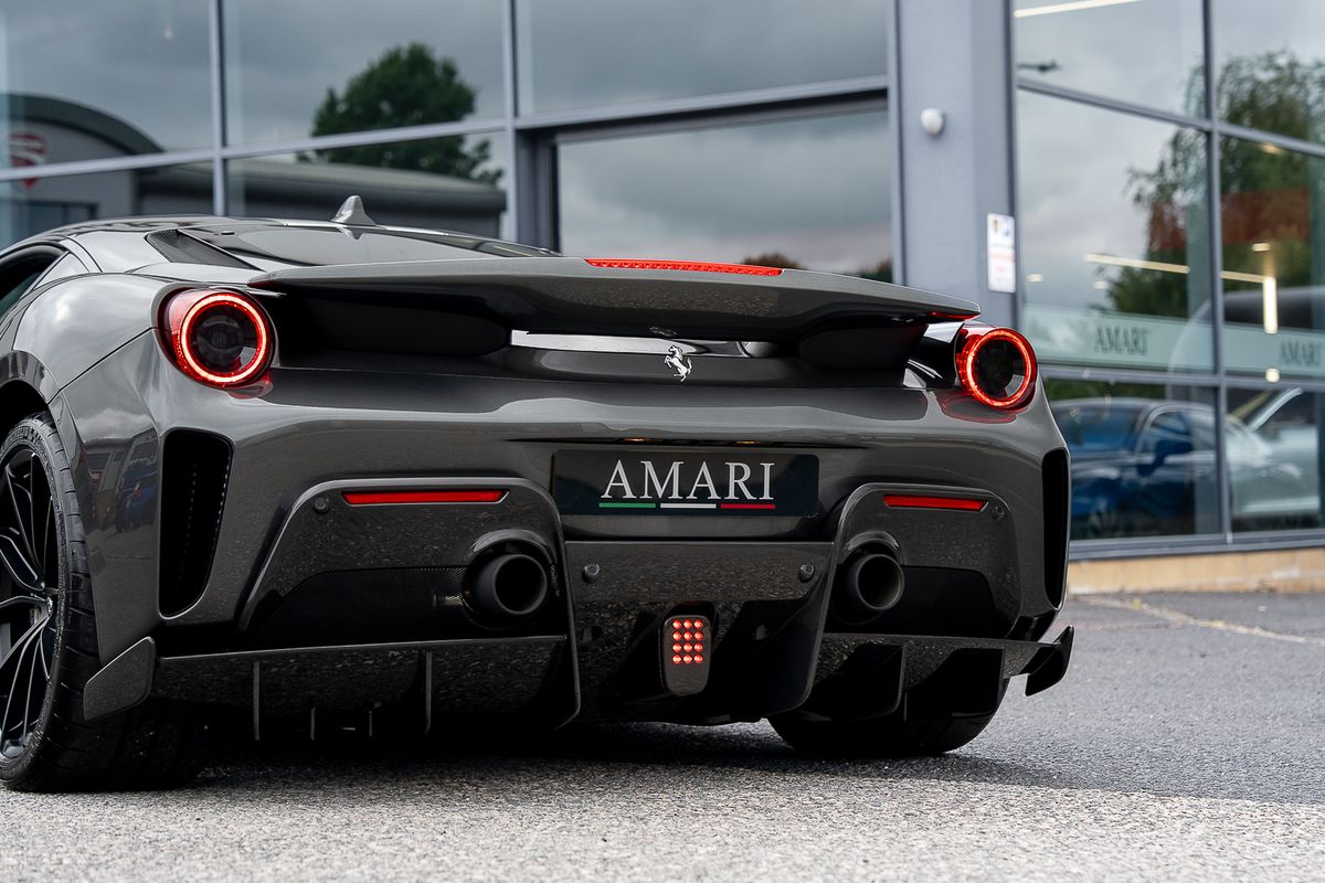 FERRARI 488 PISTA COUPE 3.9 VS 2DR SEMI AUTO