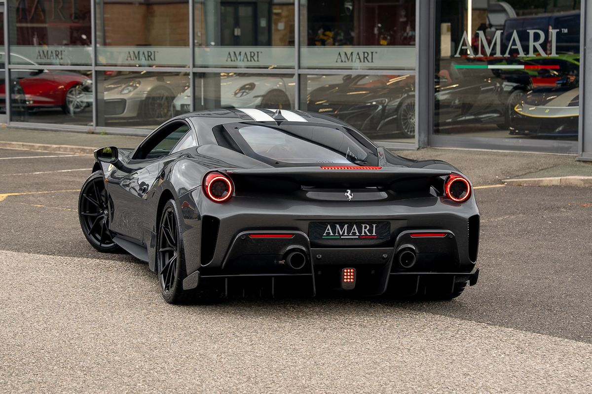FERRARI 488 PISTA COUPE 3.9 VS 2DR SEMI AUTO
