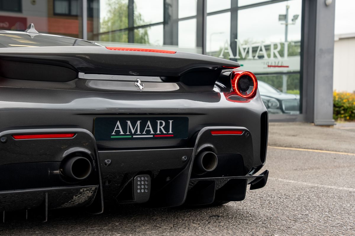 FERRARI 488 PISTA COUPE 3.9 VS 2DR SEMI AUTO