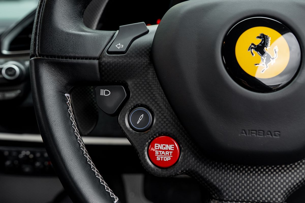 FERRARI 488 PISTA COUPE 3.9 VS 2DR SEMI AUTO