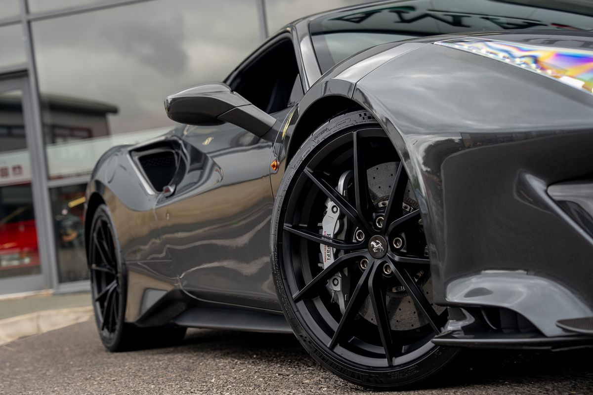 FERRARI 488 PISTA COUPE 3.9 VS 2DR SEMI AUTO