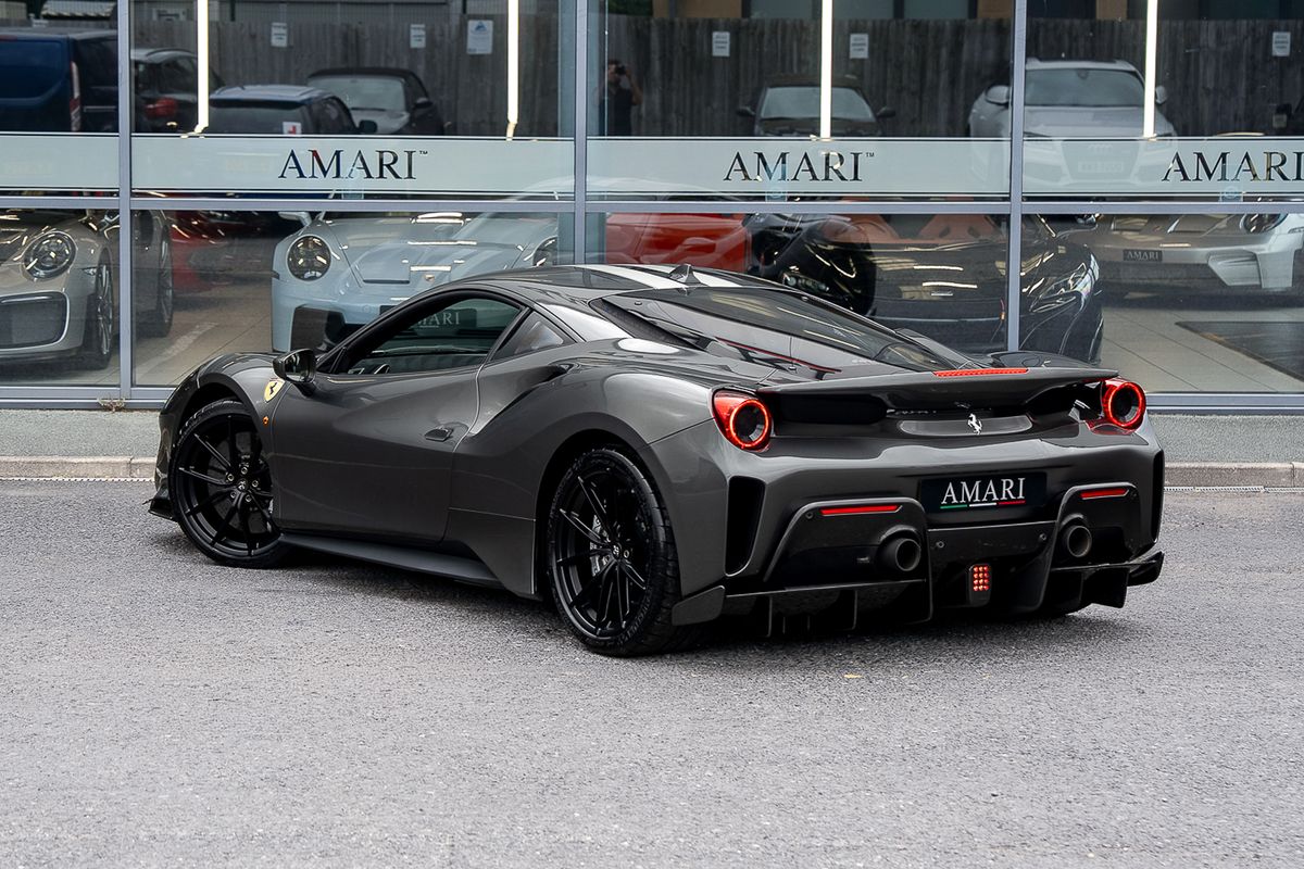 FERRARI 488 PISTA COUPE 3.9 VS 2DR SEMI AUTO