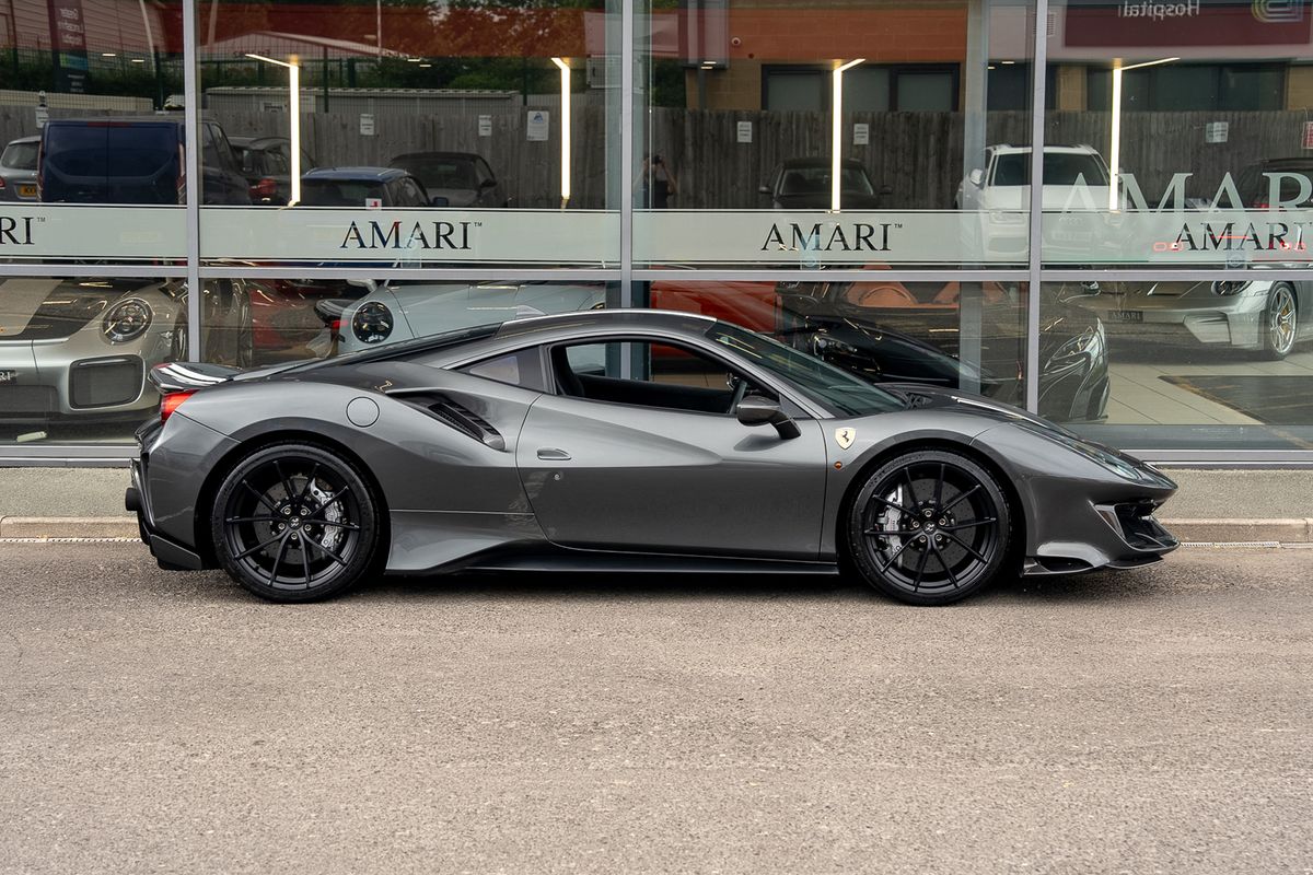 FERRARI 488 PISTA COUPE 3.9 VS 2DR SEMI AUTO