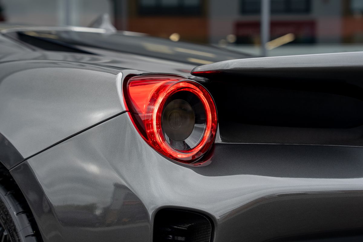 FERRARI 488 PISTA COUPE 3.9 VS 2DR SEMI AUTO