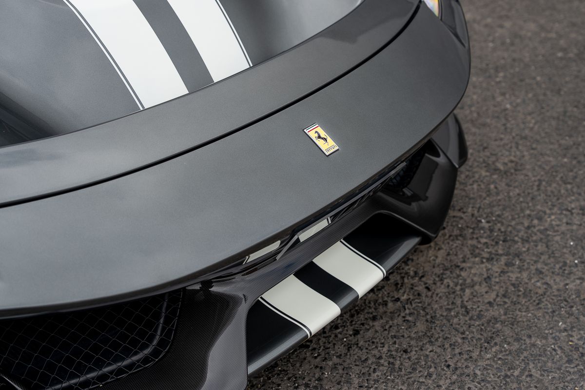 FERRARI 488 PISTA COUPE 3.9 VS 2DR SEMI AUTO