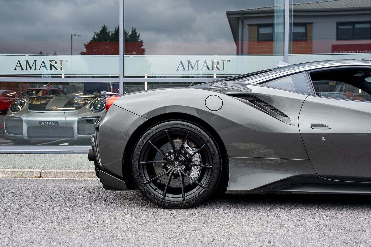 FERRARI 488 PISTA COUPE 3.9 VS 2DR SEMI AUTO