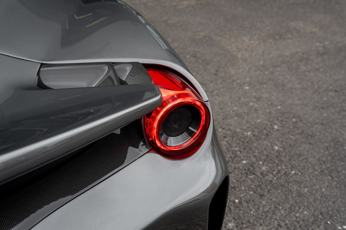 FERRARI 488 PISTA COUPE 3.9 VS 2DR SEMI AUTO