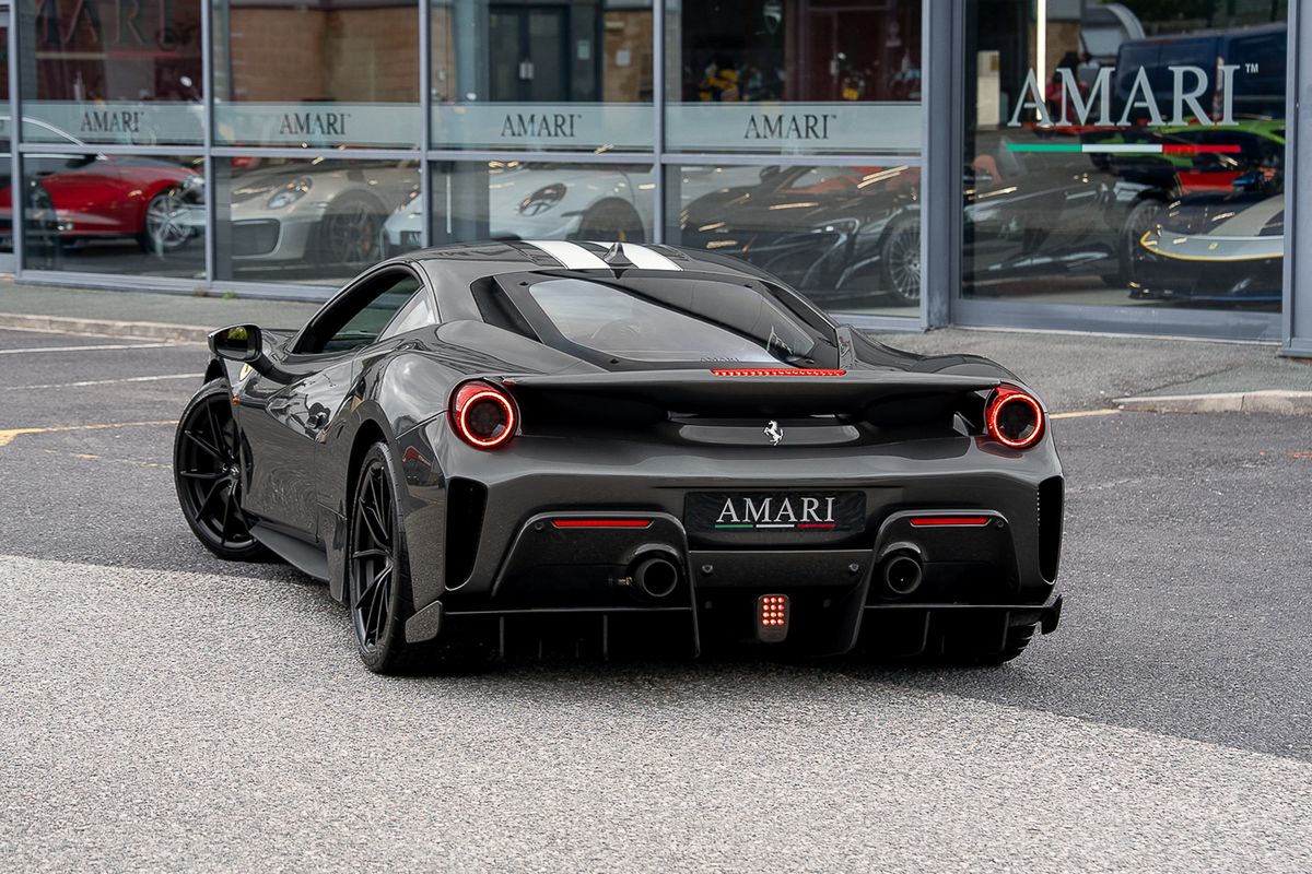 FERRARI 488 PISTA COUPE 3.9 VS 2DR SEMI AUTO