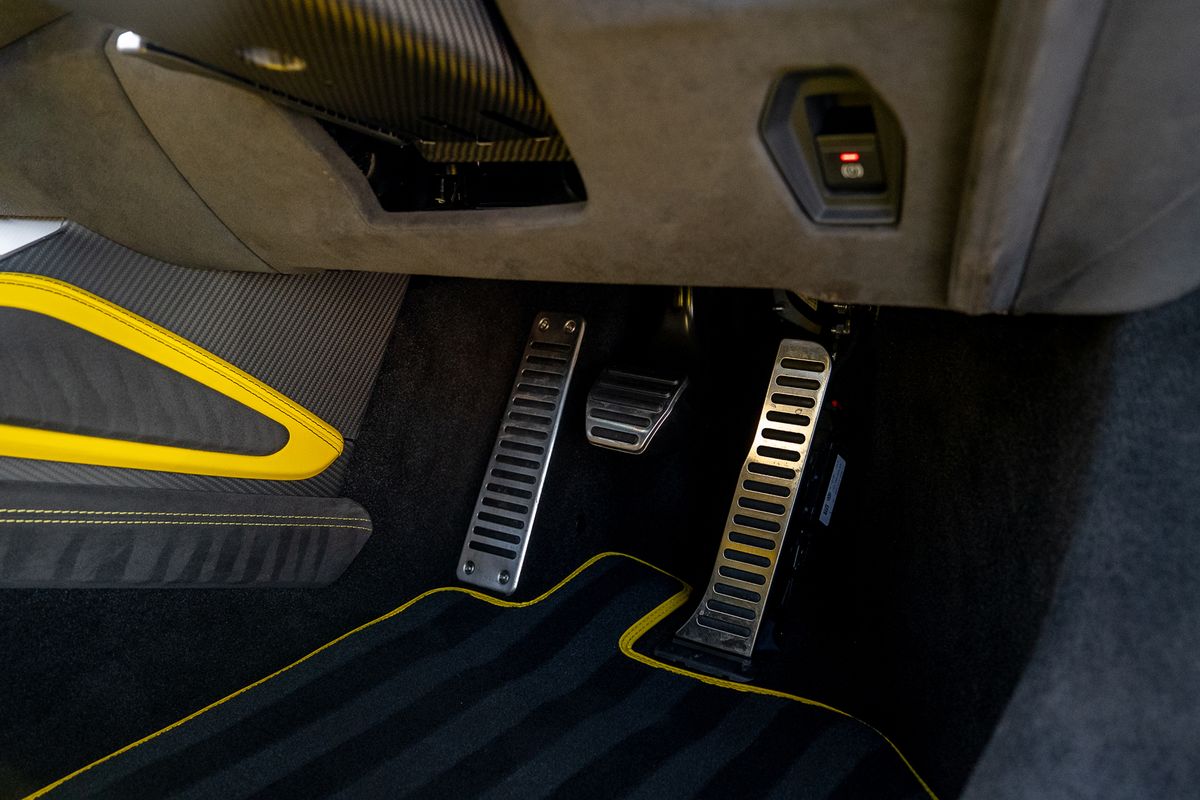 LAMBORGHINI REVUELTO PHEV S-A