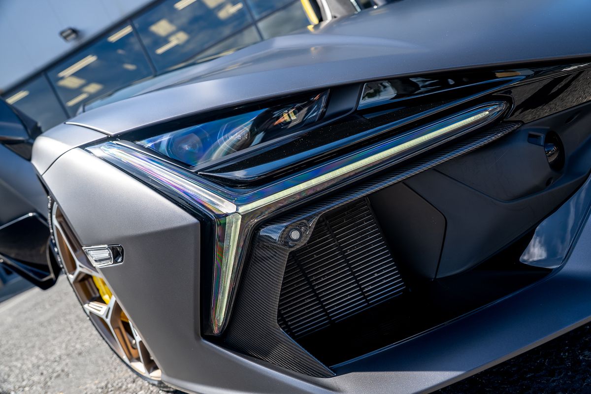 LAMBORGHINI REVUELTO PHEV S-A