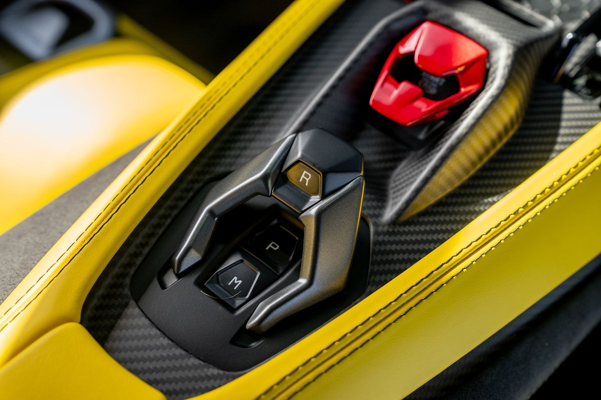LAMBORGHINI REVUELTO PHEV S-A