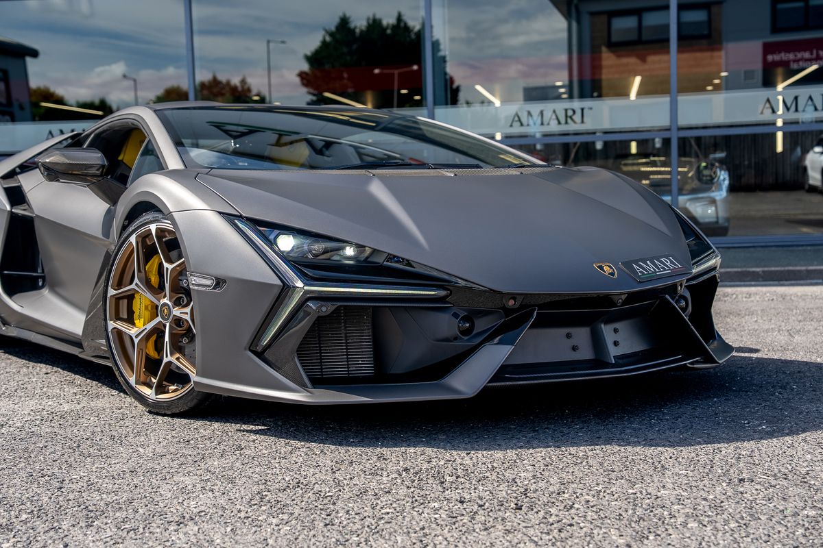 LAMBORGHINI REVUELTO PHEV S-A