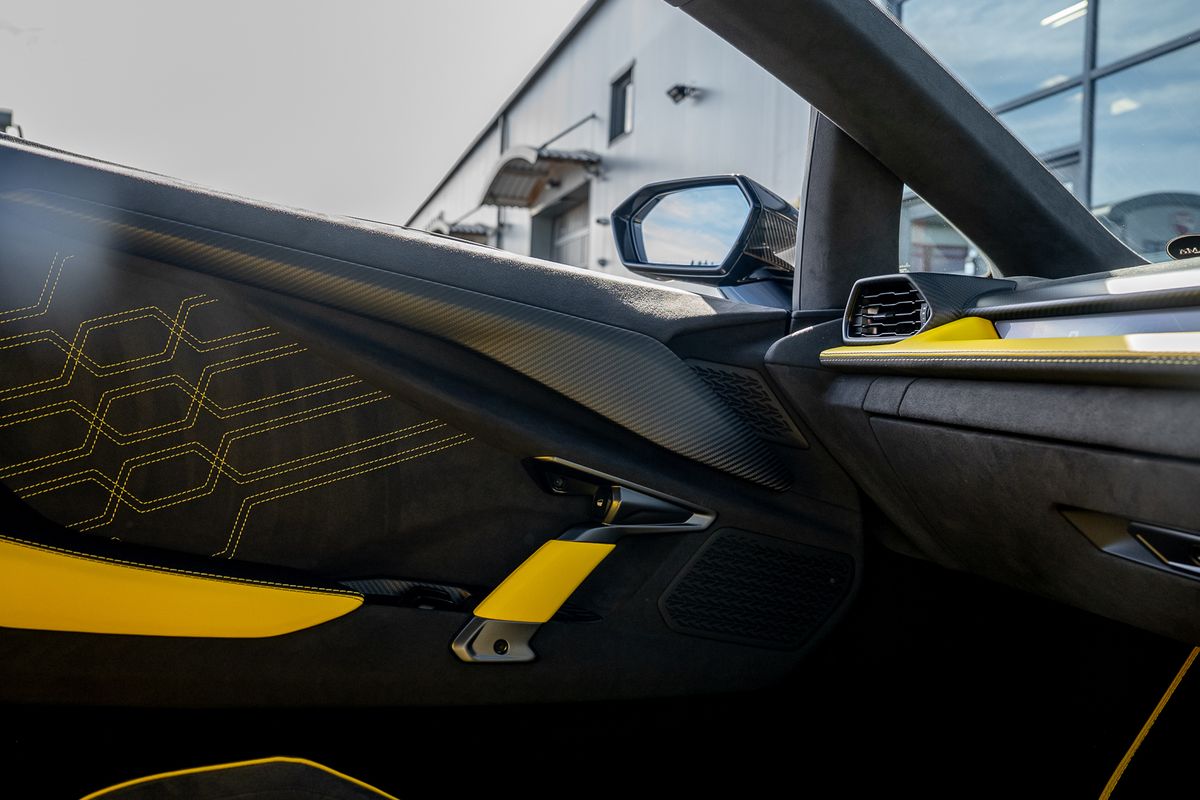 LAMBORGHINI REVUELTO PHEV S-A