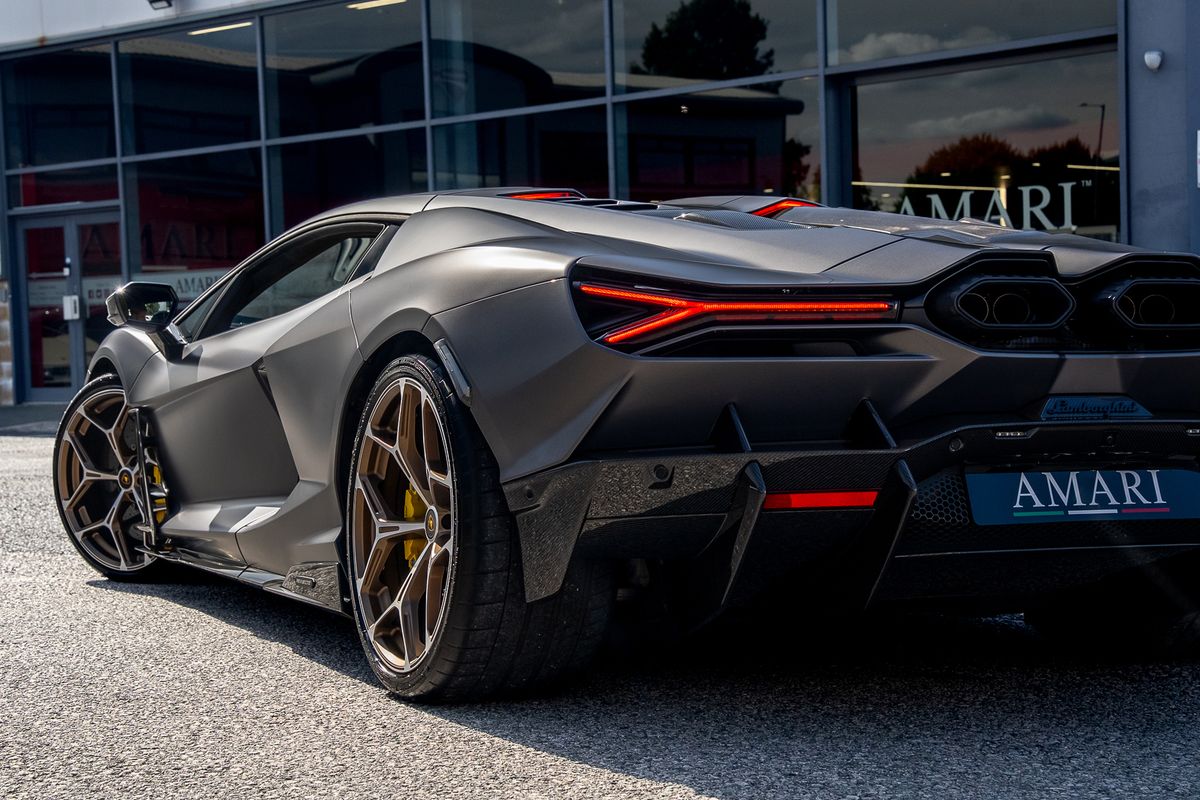 LAMBORGHINI REVUELTO PHEV S-A