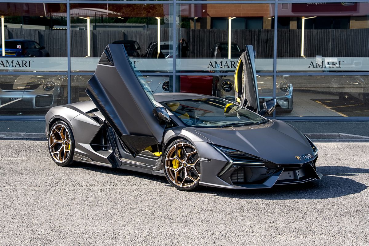 LAMBORGHINI REVUELTO PHEV S-A