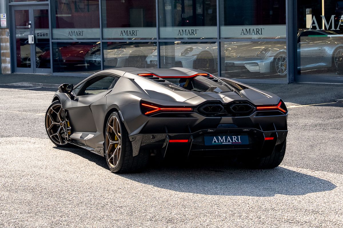 LAMBORGHINI REVUELTO PHEV S-A