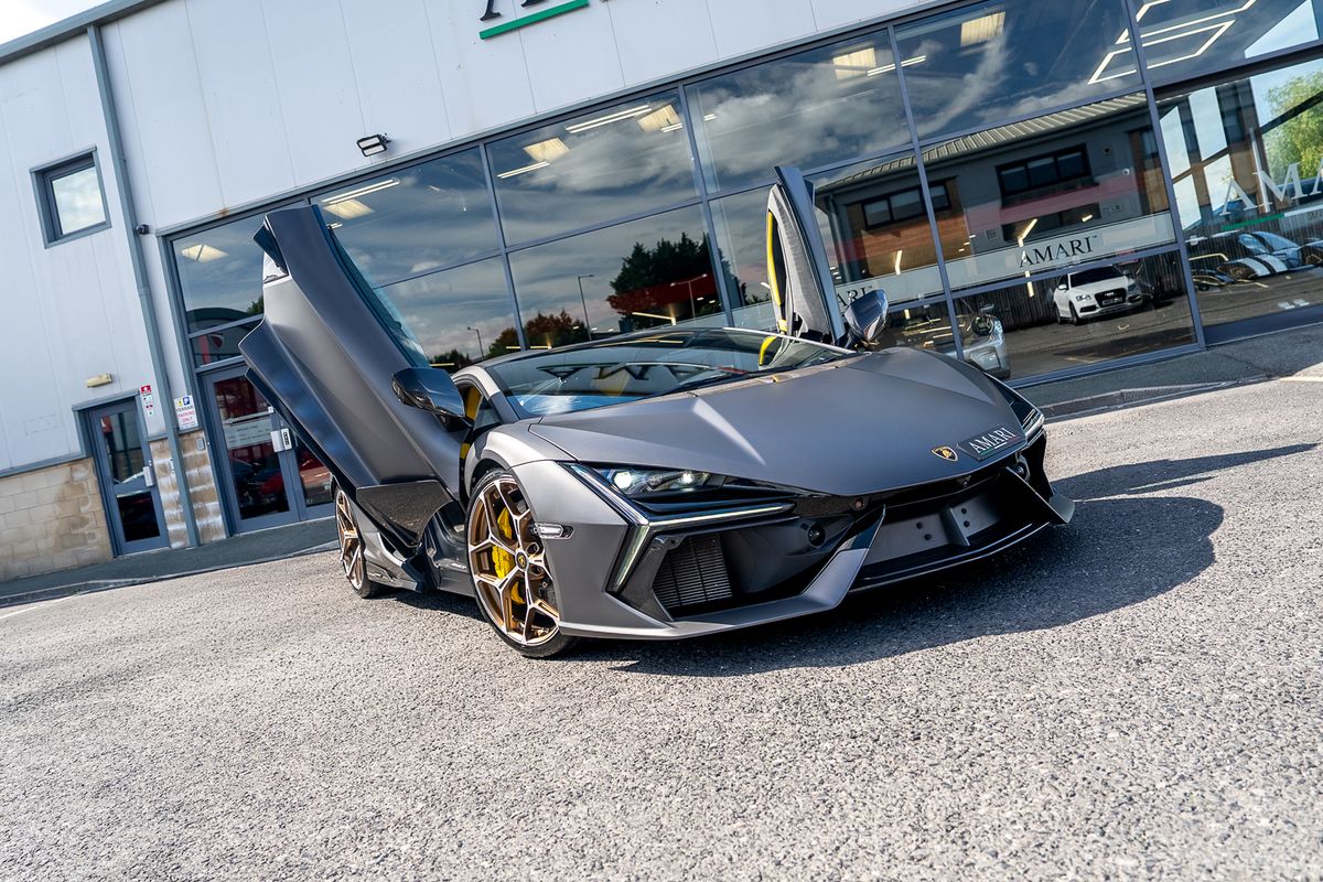 LAMBORGHINI REVUELTO PHEV S-A