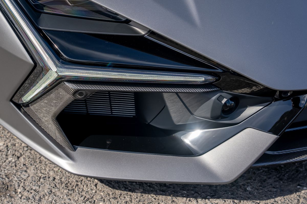 LAMBORGHINI REVUELTO PHEV S-A