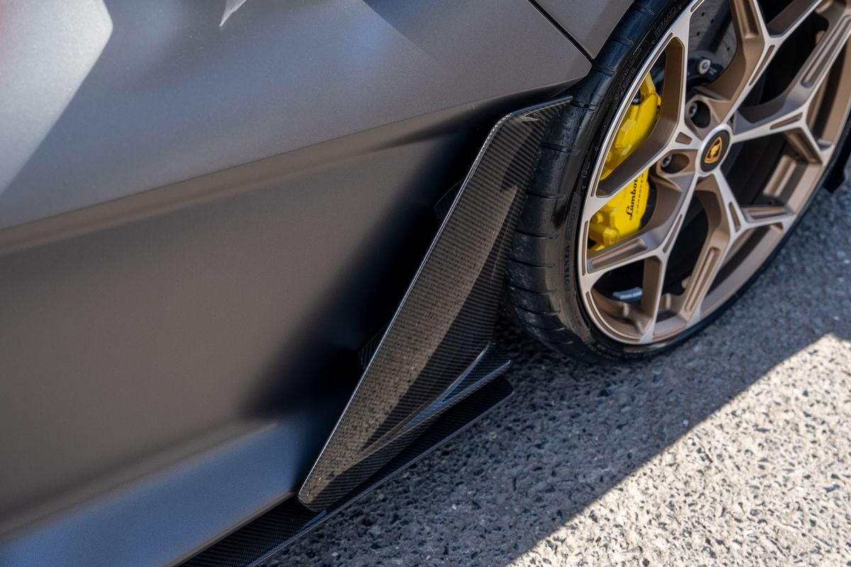 LAMBORGHINI REVUELTO PHEV S-A