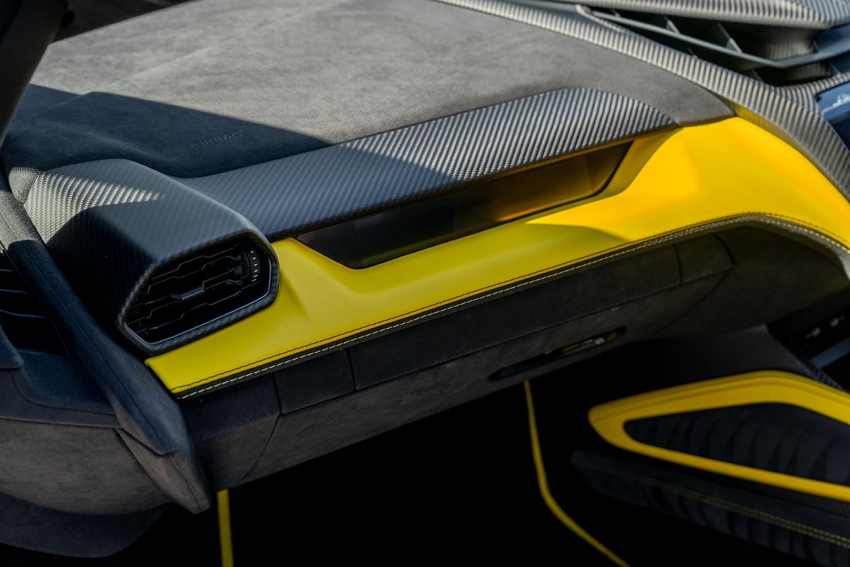LAMBORGHINI REVUELTO PHEV S-A