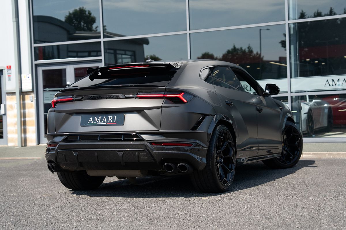 LAMBORGHINI URUS PERFORMANTE VAT QUALIFYING