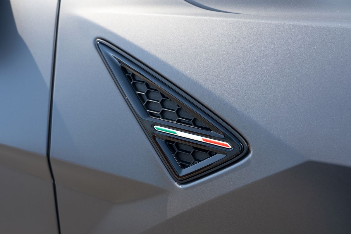 LAMBORGHINI URUS PERFORMANTE VAT QUALIFYING