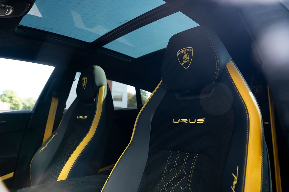 LAMBORGHINI URUS PERFORMANTE VAT QUALIFYING