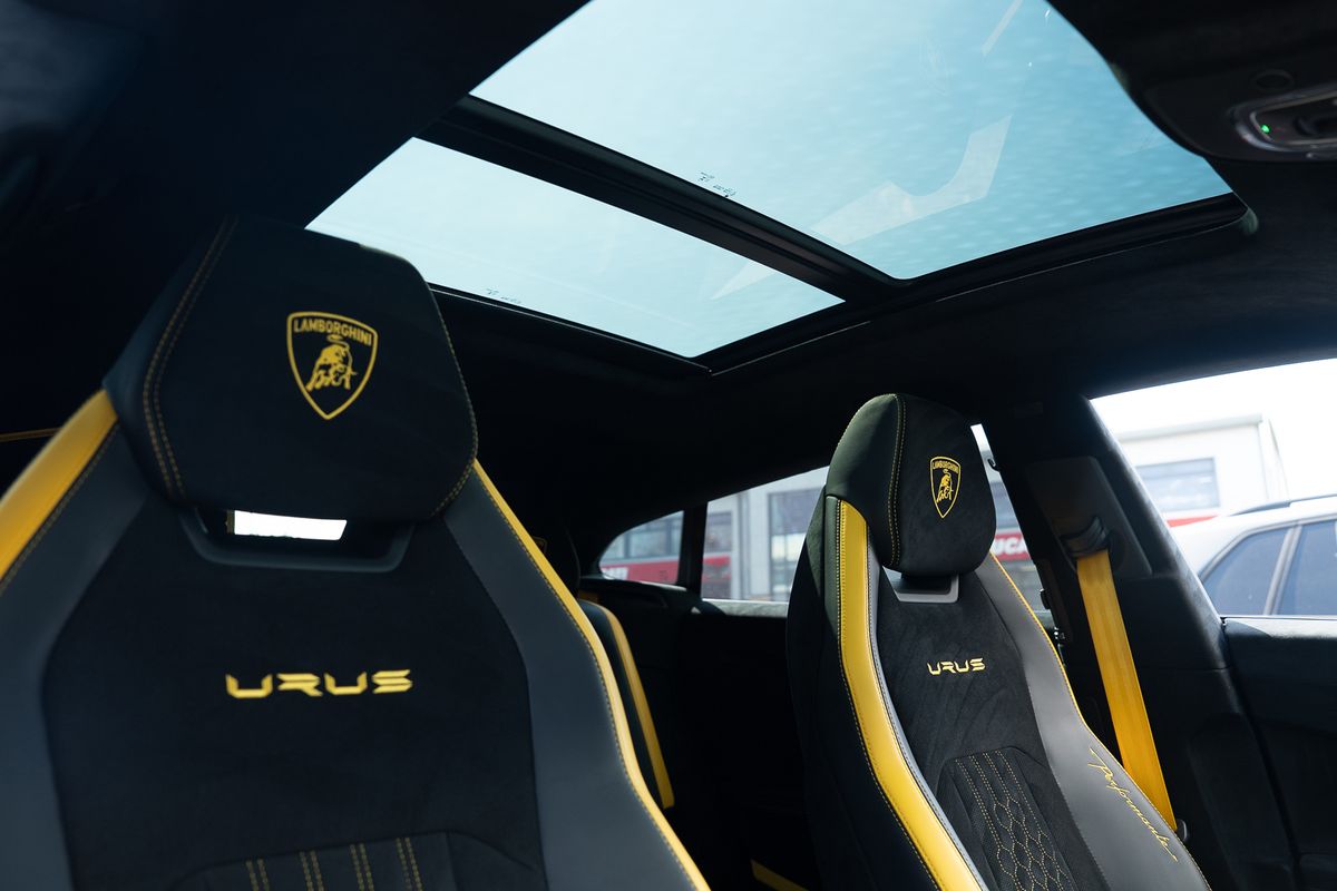 LAMBORGHINI URUS PERFORMANTE VAT QUALIFYING