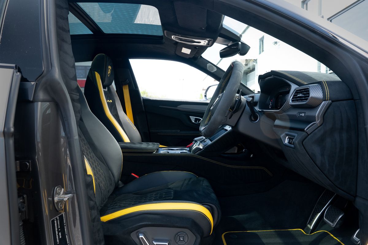 LAMBORGHINI URUS PERFORMANTE VAT QUALIFYING