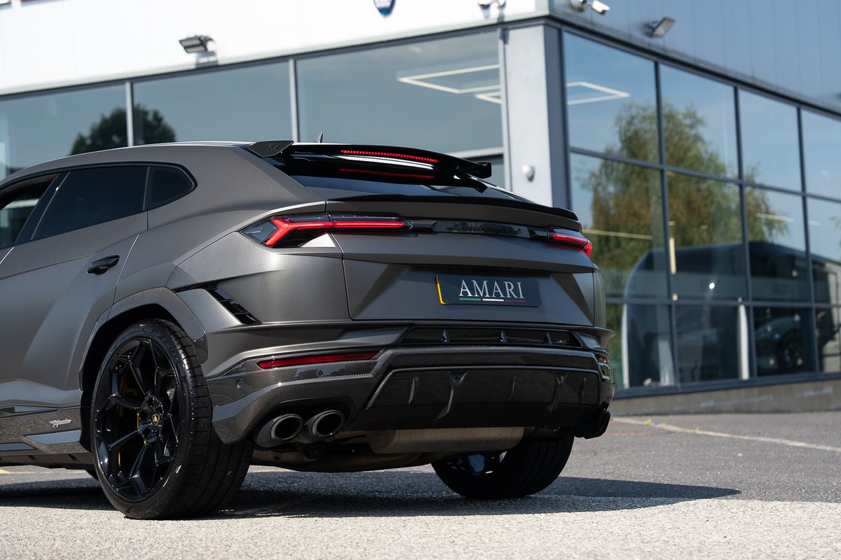 LAMBORGHINI URUS PERFORMANTE VAT QUALIFYING